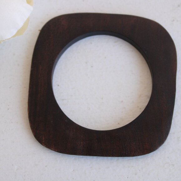 Vintage Bangle Bracelet, Brown Wood Carved Stacking Bracelet Boho Tribal Jewelry - Picture 9 of 10